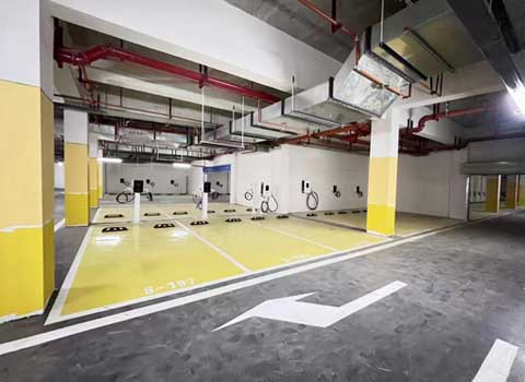 云南萬達廣場7Kw交流充電樁和30kw壁 云南萬達廣場7Kw交流充電樁和30kw壁